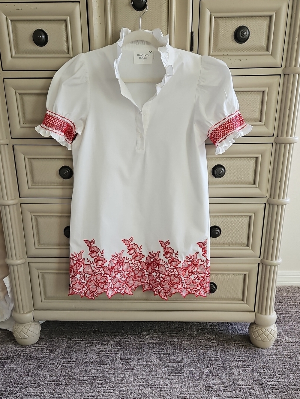Tuckernuck Hyacinth House White Cotton Mini Dress with Red Floral Embroidery S